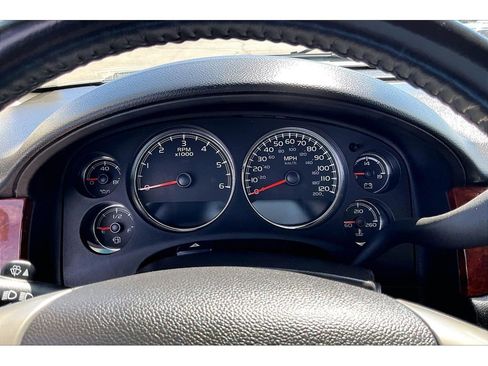 Used 2013 GMC Yukon XL SLT AWD/4WD image 13