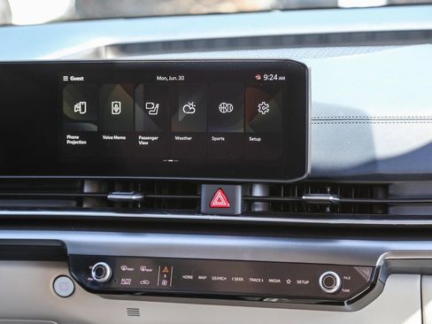 Certified 2026 Kia Carnival SX w/ SX Dark Edition Package FWD image 14