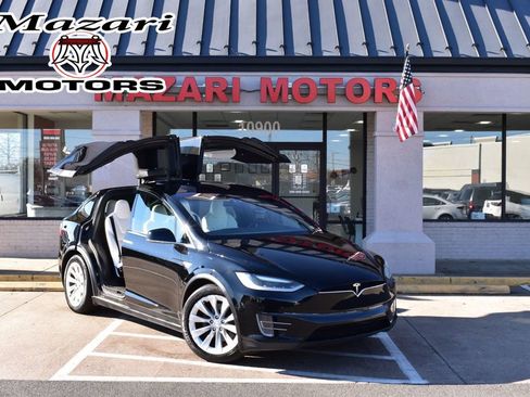 Used 2016 Tesla Model X 75D image 1