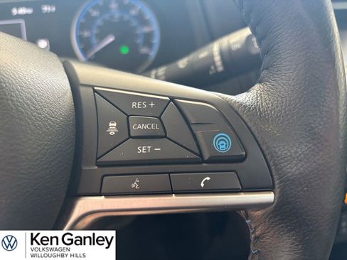 Used 2019 Nissan Leaf SL w/ SL Technology Package FWD image 21