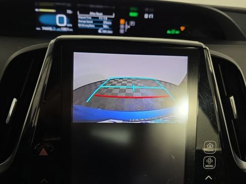 Used 2017 Toyota Prius Prime Advanced FWD image 19