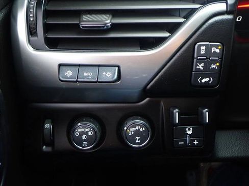 Used 2019 Chevrolet Tahoe Premier image 25