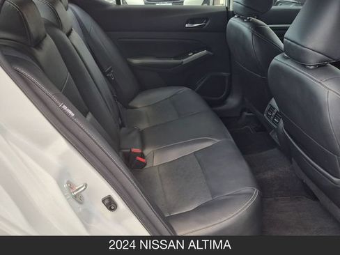 Used 2024 Nissan Altima 2.5 SL AWD/4WD image 27