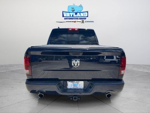 Used 2016 RAM 1500 Sport RWD image 4