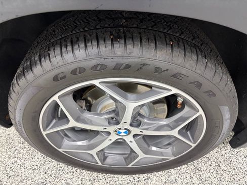 Used 2017 BMW X1 xDrive28i AWD/4WD image 8