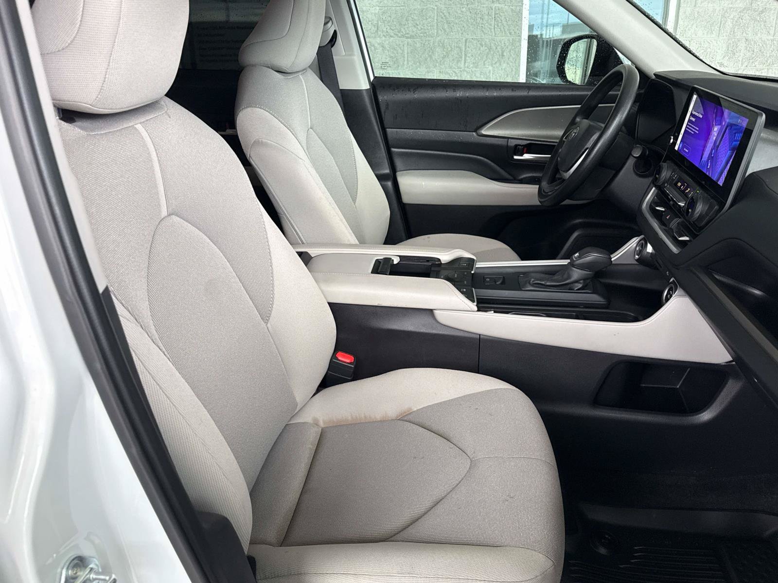 Used 2025 Toyota Grand Highlander AWD Hybrid image 19