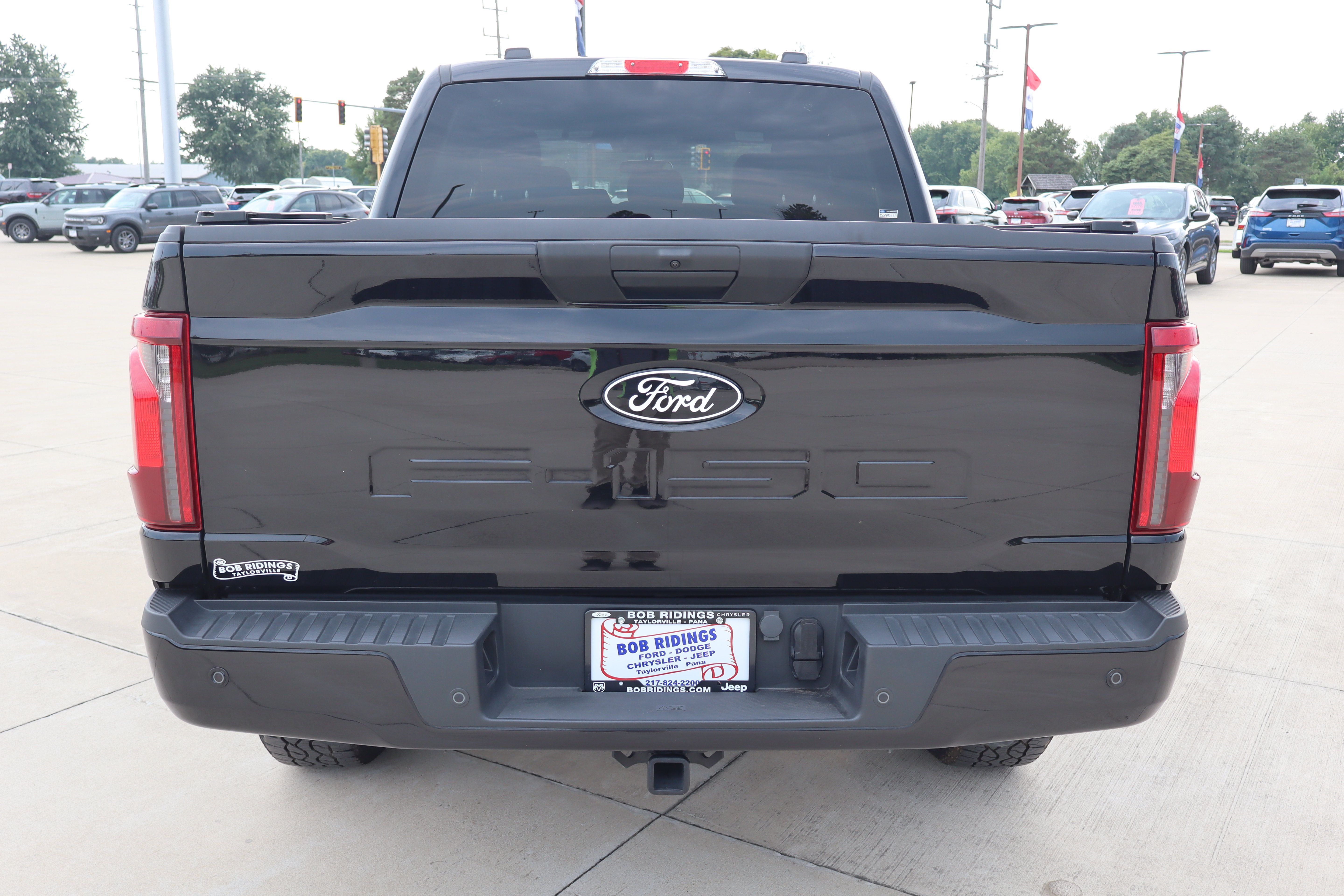 Used 2025 Ford F150 XLT w/ Equipment Group 301A Standard AWD/4WD image 6