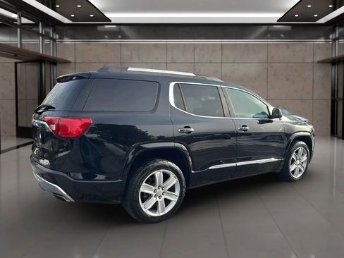Used 2017 GMC Acadia Denali w/ Technology Package image 5
