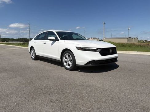 New 2026 Honda Accord LX image 7