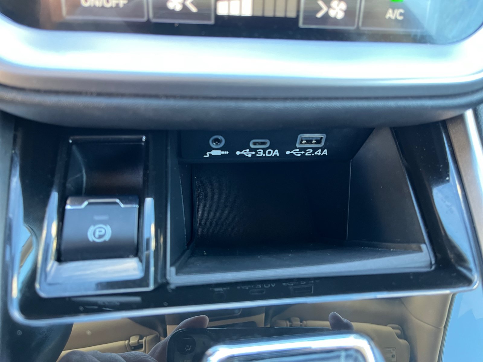 Certified 2024 Subaru Outback Premium AWD/4WD image 31