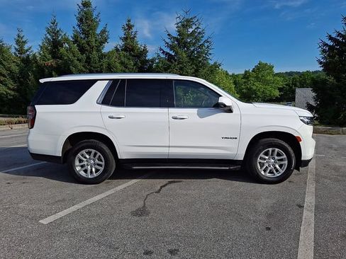 Used 2024 Chevrolet Tahoe LT w/ Luxury Package AWD/4WD image 7
