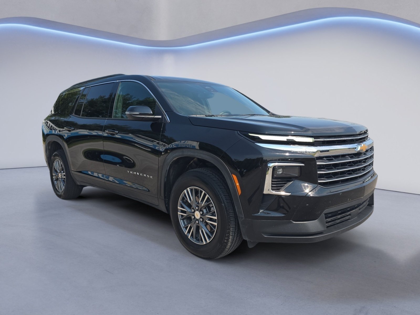Used 2026 Chevrolet Traverse LT AWD/4WD image 8