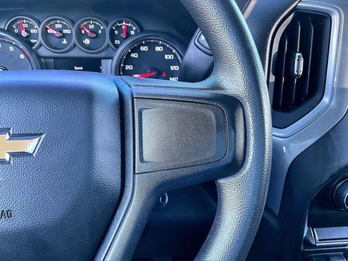 Used 2022 Chevrolet Silverado 2500 Custom w/ Custom Convenience Package image 19