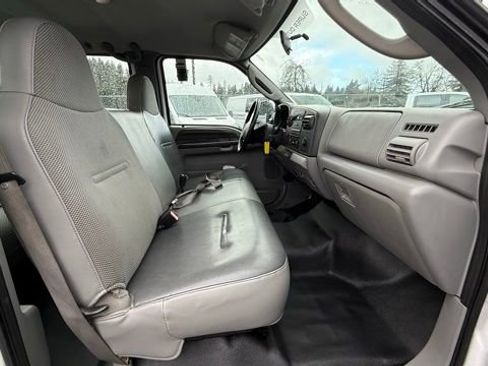 Used 2006 Ford F250 2WD Crew Cab Super Duty image 14
