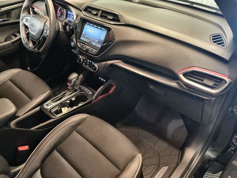 Used 2023 Chevrolet TrailBlazer RS w/ Technology Package image 27