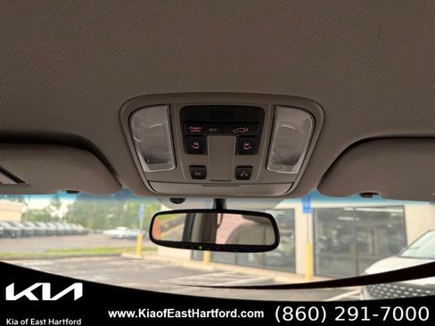 Used 2016 Kia Sedona EX FWD image 23
