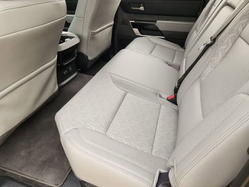 Used 2024 Toyota Tundra Limited image 21