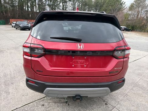 Used 2023 Honda Pilot TrailSport image 9