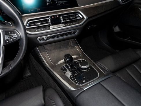 Used 2022 BMW X5 xDrive40i w/ Premium Package image 22