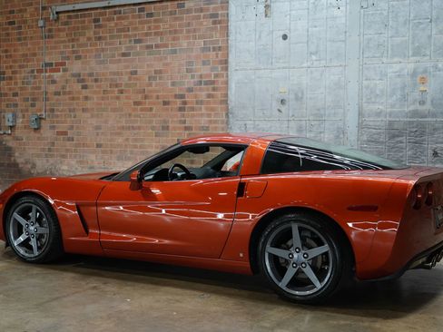 Used 2006 Chevrolet Corvette Coupe w/ Preferred Equipment Group image 11