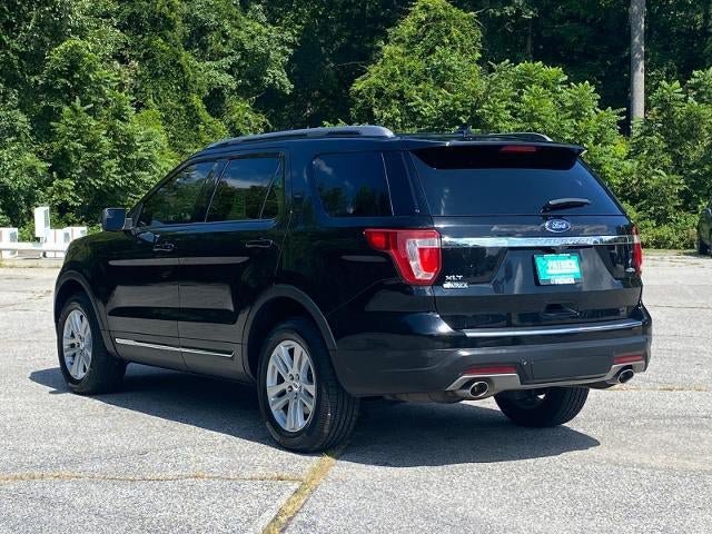 Used 2018 Ford Explorer XLT w/ Equipment Group 202A AWD/4WD image 5