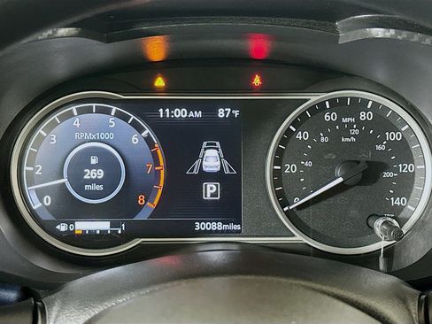 Used 2025 Nissan Versa SV FWD image 19