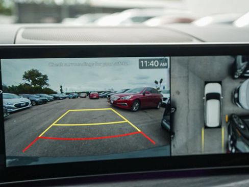 Used 2024 Hyundai Santa Fe Limited image 21