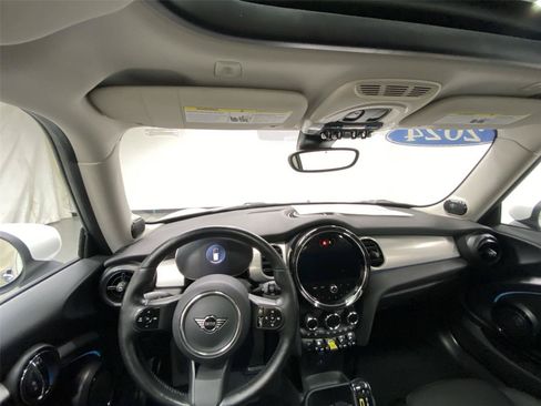 Used 2024 MINI Cooper SE FWD image 31