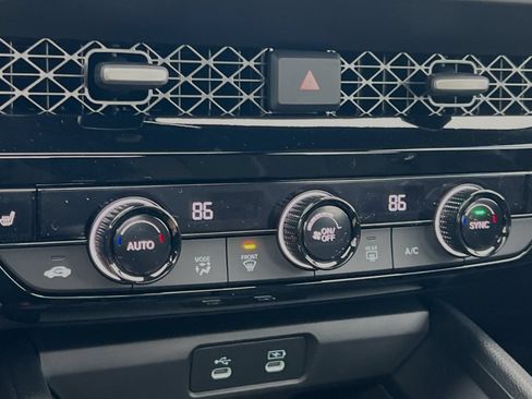 Used 2025 Honda Accord Sport image 19