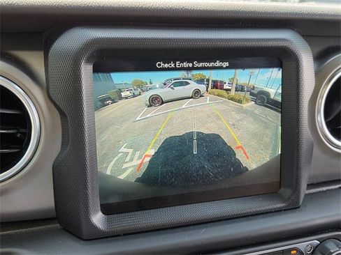 Used 2019 Jeep Wrangler Unlimited Rubicon image 23