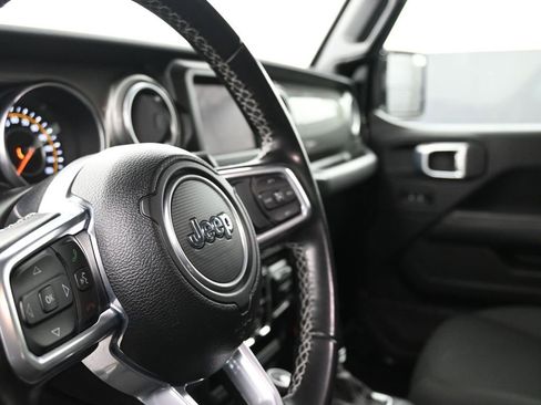 Used 2021 Jeep Wrangler Unlimited Sahara image 21