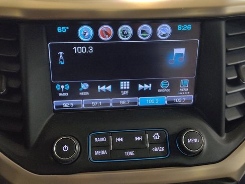 Used 2018 GMC Acadia SLT image 25