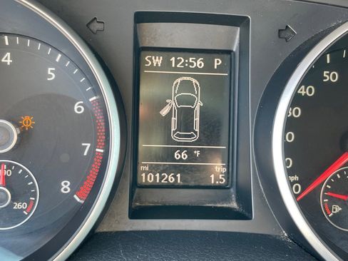 Used 2014 Volkswagen Golf 4-Door image 13