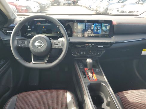 New 2026 Nissan Kicks SR image 14