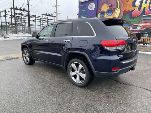Certified 2016 Jeep Grand Cherokee Limited w/ Luxury Group II image 3