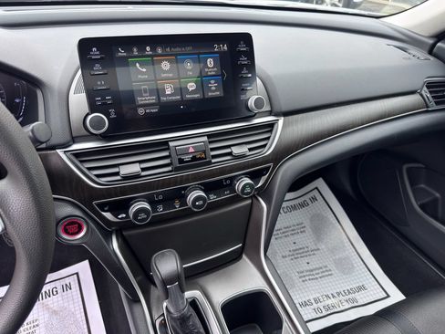 Used 2018 Honda Accord EX image 21