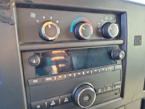 Used 2018 GMC Savana 3500 w/ Power Convenience Package image 16