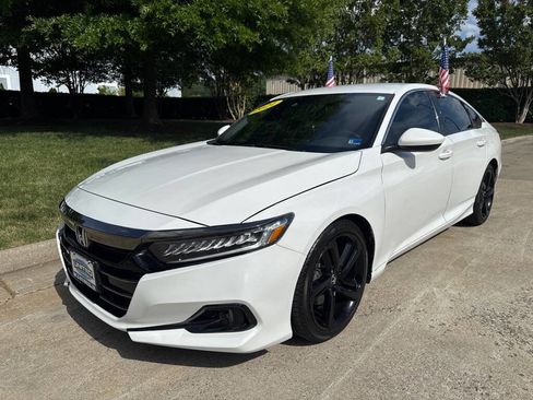 Used 2021 Honda Accord Sport image 4