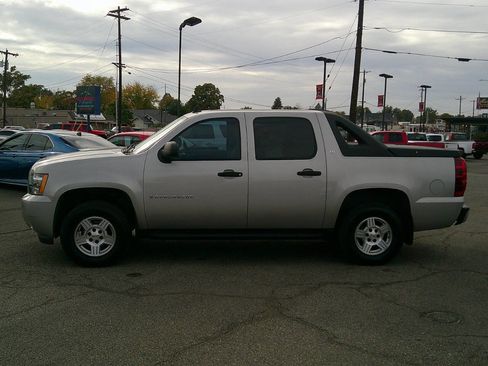 Used 2007 Chevrolet Avalanche LS image 4