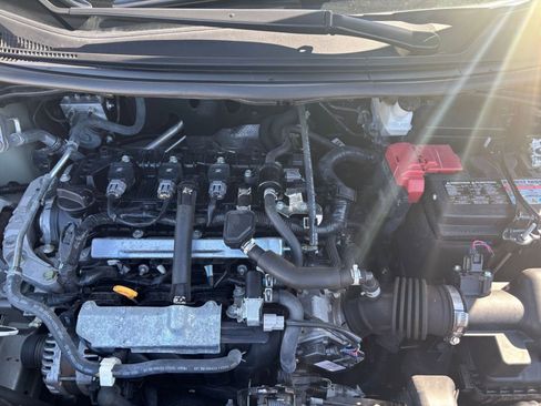 Used 2025 Nissan Versa SV FWD image 27