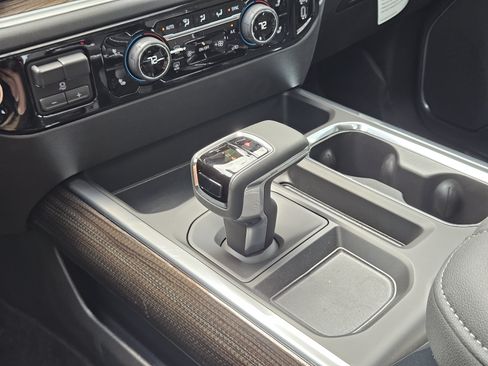 New 2026 Chevrolet Silverado 1500 LT Trail Boss w/ Convenience Package II AWD/4WD image 15