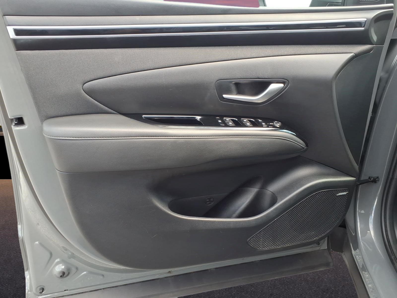 Used 2024 Hyundai Santa Cruz Limited AWD/4WD image 19