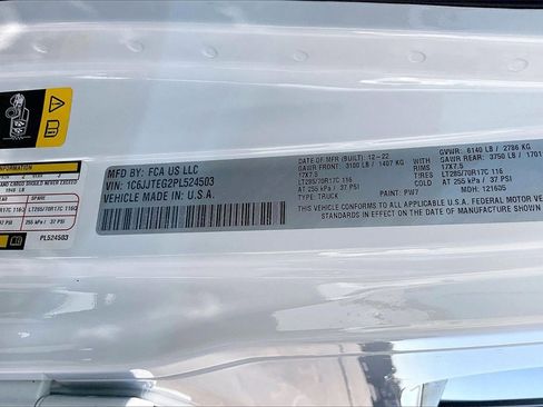 Used 2023 Jeep Gladiator Mojave image 16