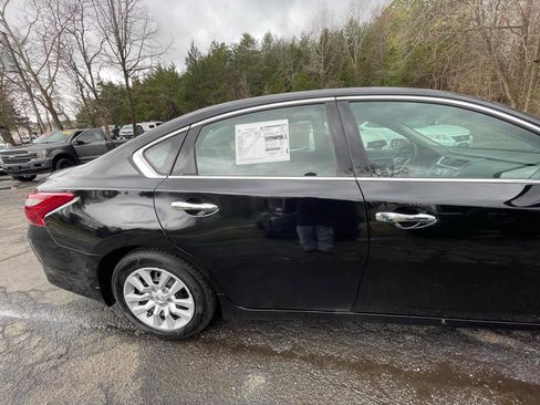 Used 2018 Nissan Altima 2.5 S w/ S Convenience Package image 10