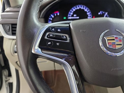 Used 2014 Cadillac XTS image 20