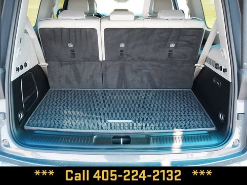 Used 2024 Jeep Wagoneer Series II w/ Flexible Seating Group RWD image 26