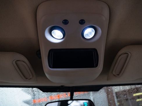 Used 2006 GMC Sierra 2500 SLT w/ Heavy-Duty Power Package image 19