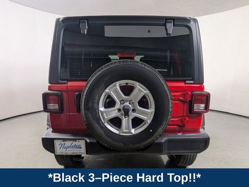 Used 2022 Jeep Wrangler Unlimited Sport AWD/4WD image 7