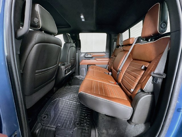 Used 2025 GMC Sierra 2500 Denali Ultimate AWD/4WD image 24
