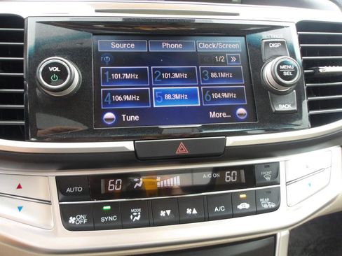 Used 2013 Honda Accord EX-L image 24